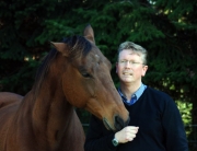 Anwalt für Tierrecht Uwe J. Badt mit eigenem Pferd